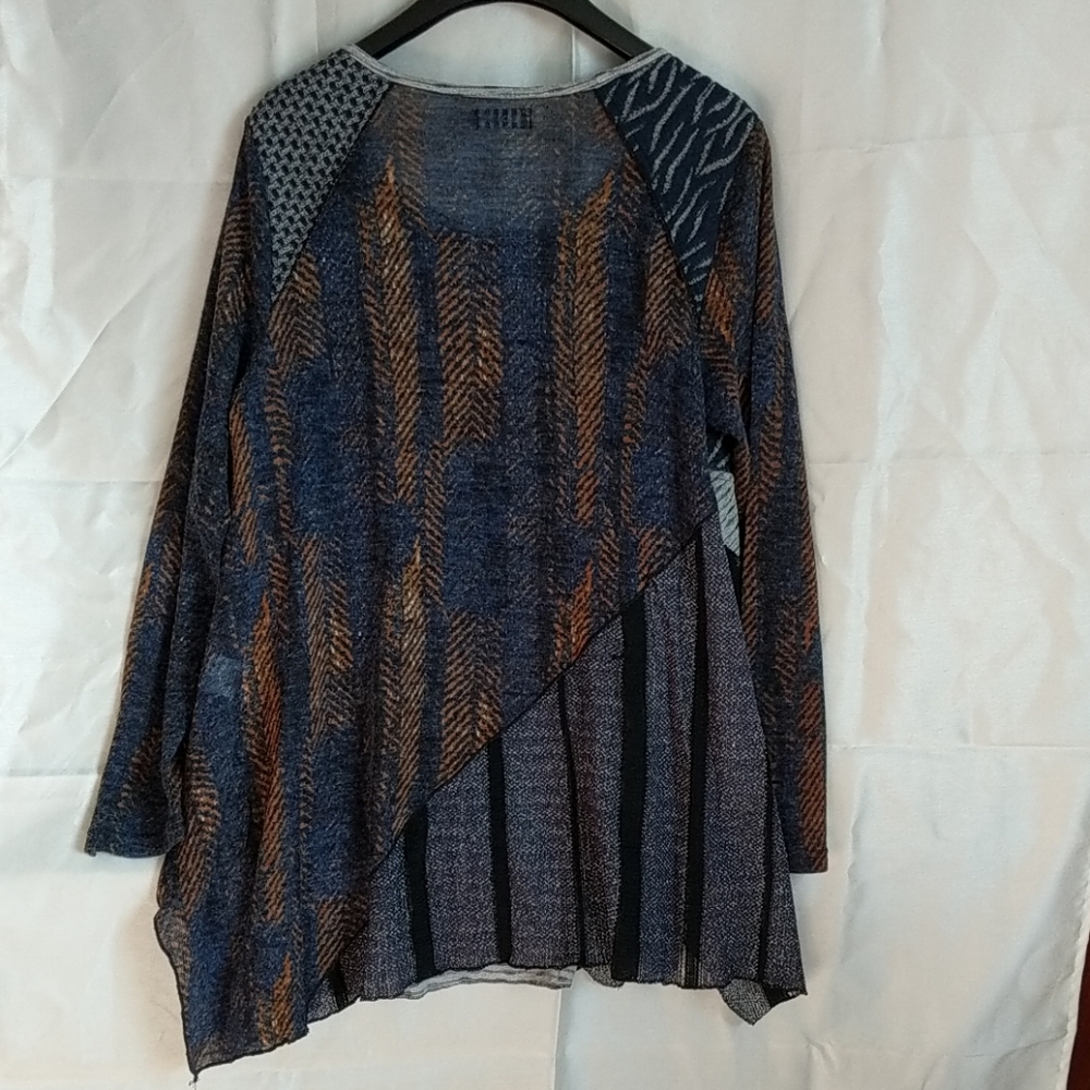 Adore Asymmetric Pattern Block Tunic - image 2